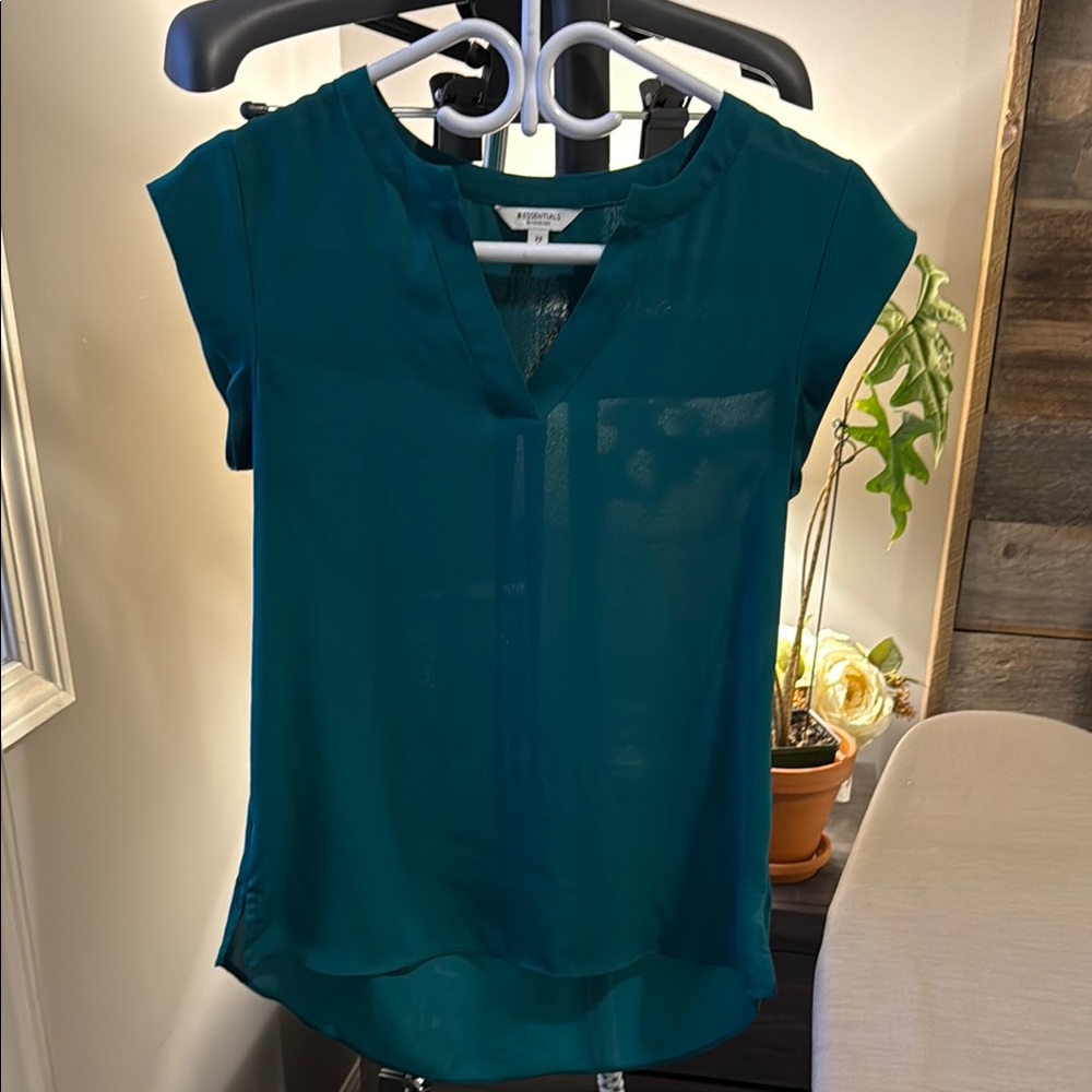 Reitmans Green Cap Sleeve Mandarin Collar Blouse